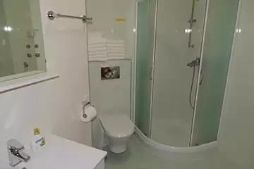 Apartment 2 photo 6