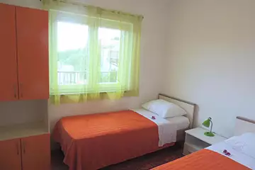 Apartment 3 photo 6