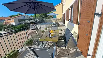 Apartment 3 photo 9