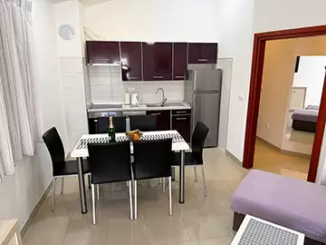 Apartment 6 photo 2