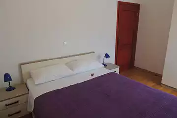 Apartment 6 photo 3