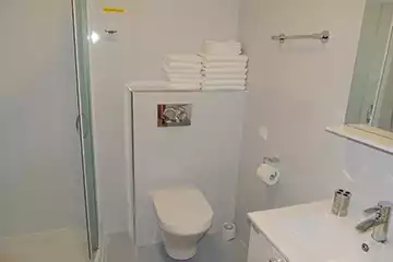 Apartment 6 photo 6