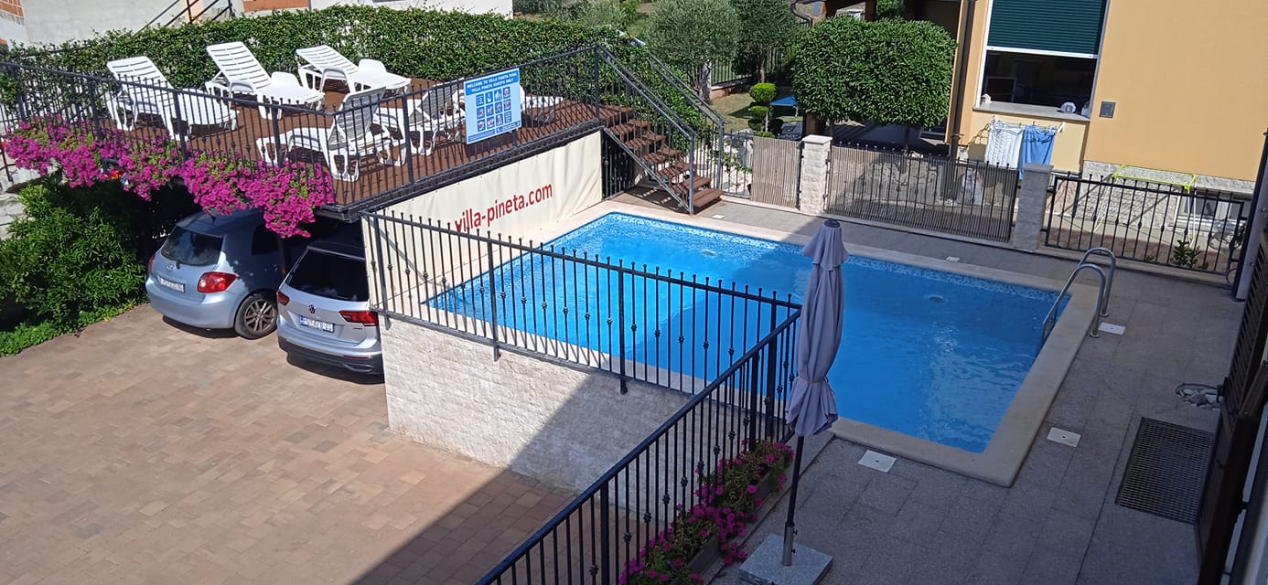 Pool photo 2