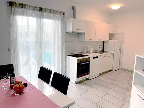 Apartment 2 (4+2)