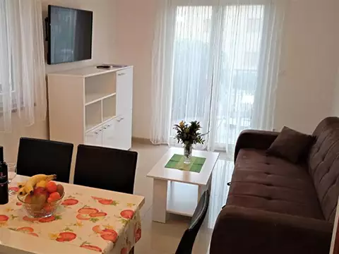 Apartment 3 (4+2)